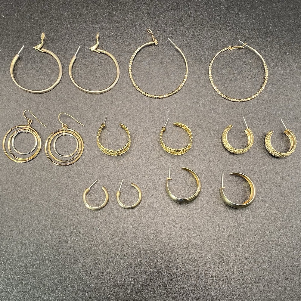 Unsigned Gold Tone Hoop Earrings Lot Estate Style Multi-Set Dainty To Statement